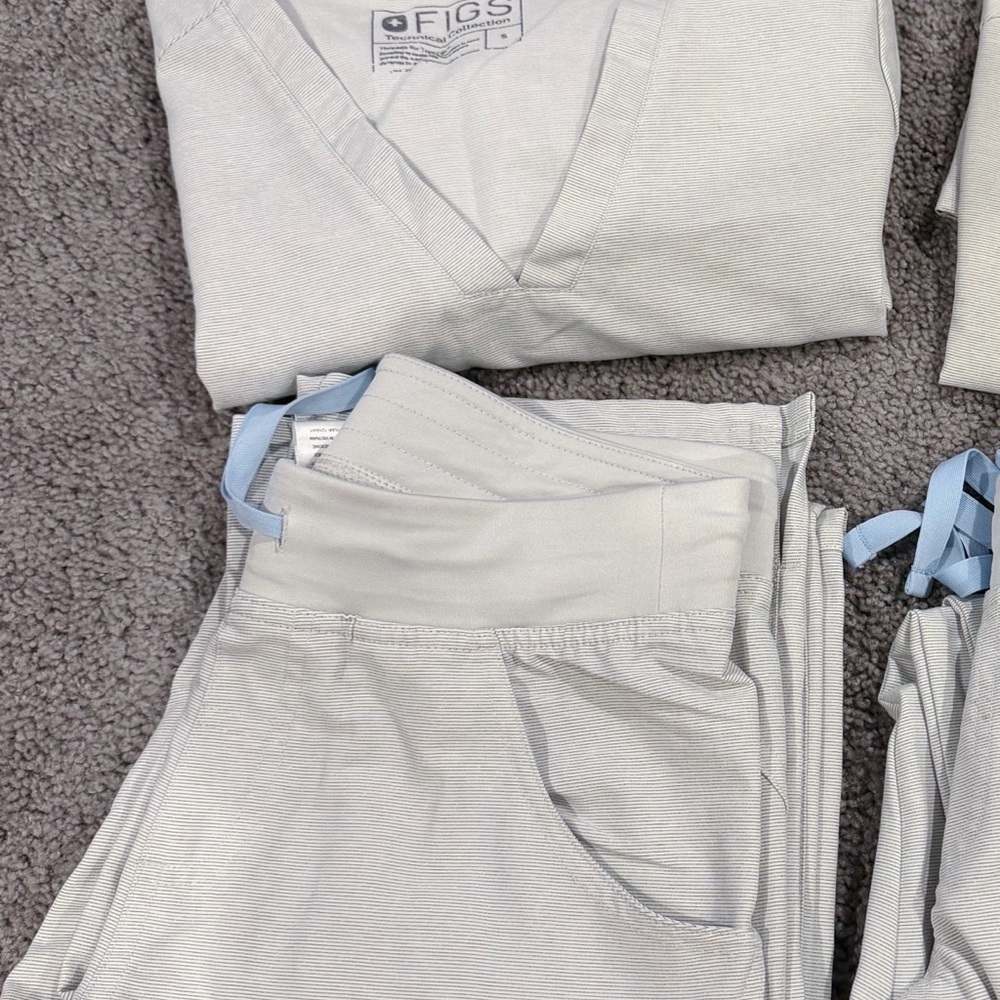 Figs Space Gray Scrub Set